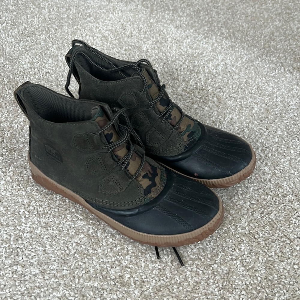 Sorel Out N About size 7